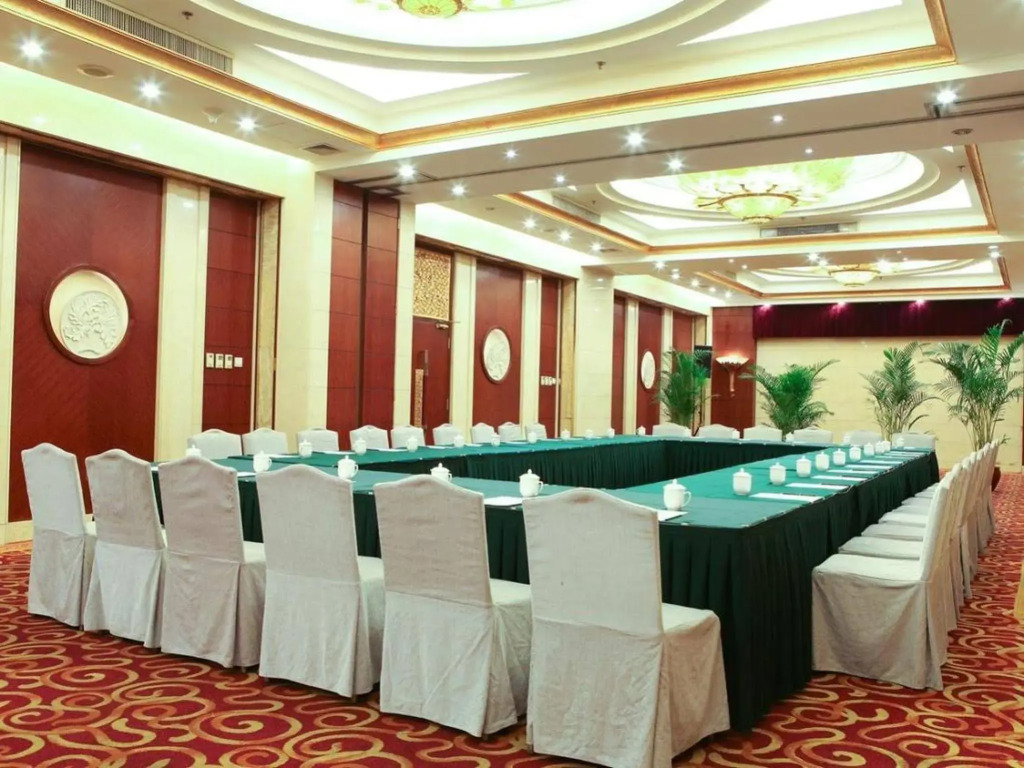 Oriental Garden Hotel