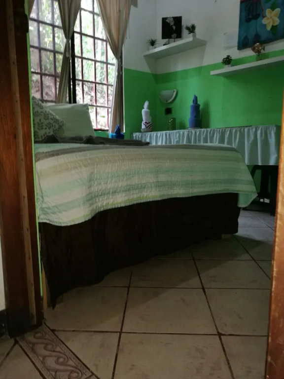 Manuel Antonio Comfort 1