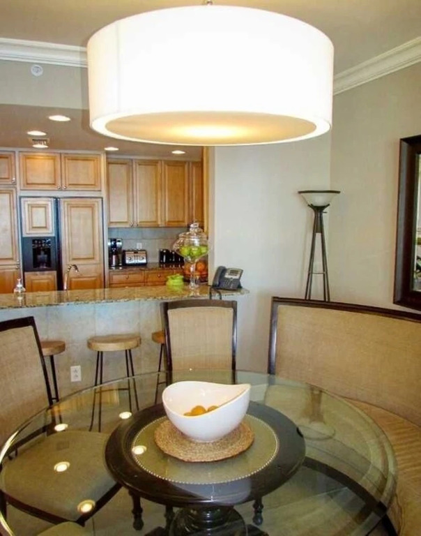 Portofino, Tower 5 - 2 Bedroom Unit - Sleeps 6 condo