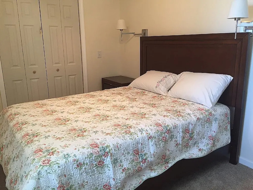 Sunlight - 4 Br Home