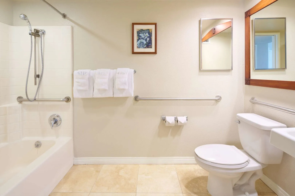 Luana Waikiki Hotel & Suites