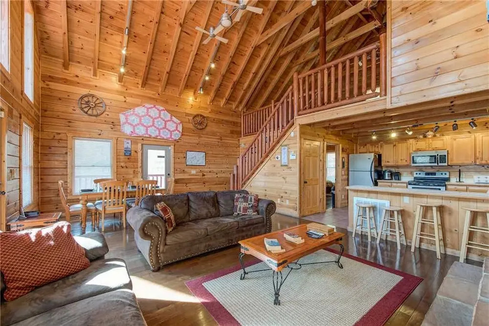 Take It Easy 3 Bedroom Home with Hot Tub