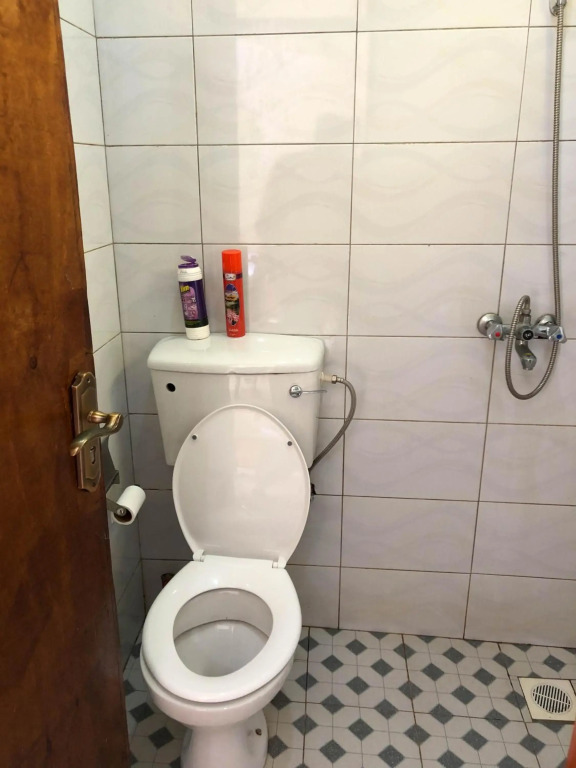 Cozy Bukoto Studio, unlimited WiFi, Netflix & Close to Acacia