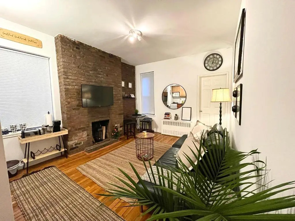 Cozy Entire Apartment in Upper East