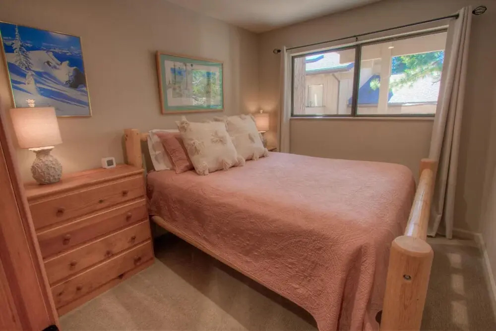 Cozy Bear Lodge