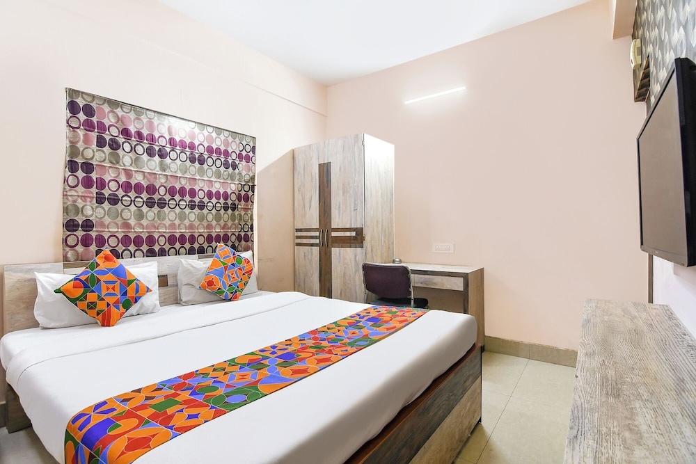 FabHotel The Corporate Inn I