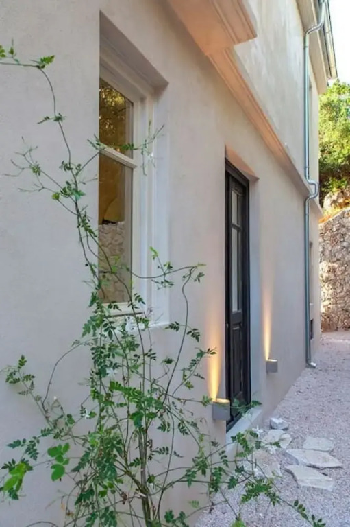 Luxury Villa in Agios Nikitas