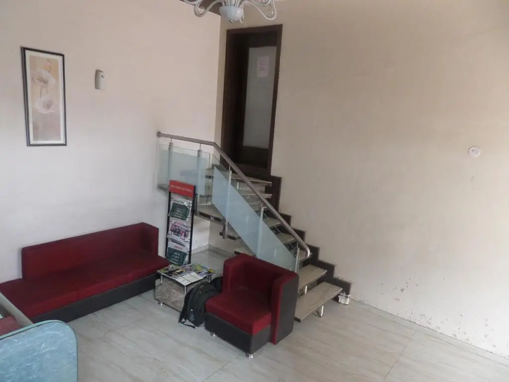 Hotel Skylark Inn
