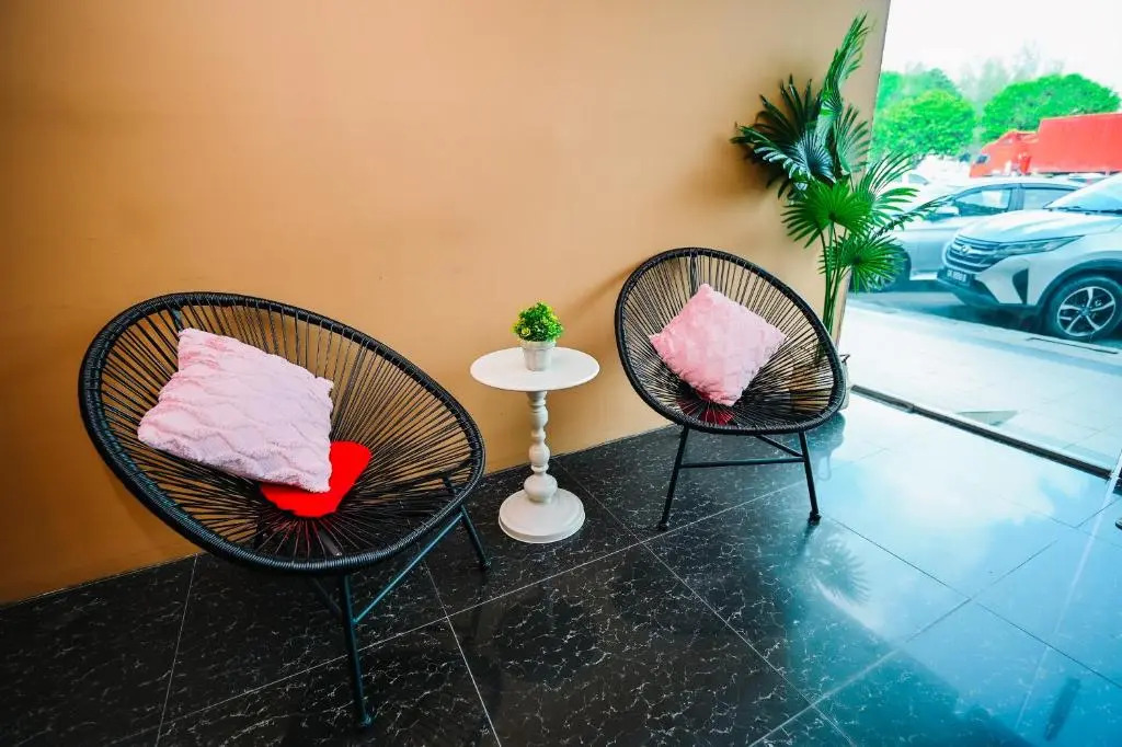 Swing & Pillows - Rawang Selangor