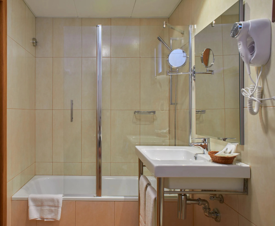 Paloma Blanca Boutique Hotel