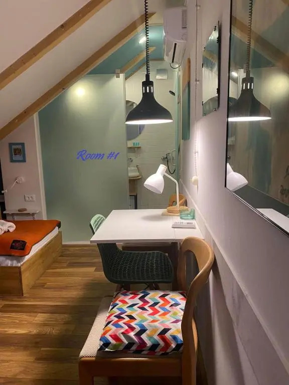 Kera2Rooms