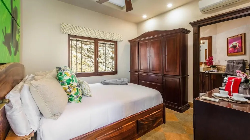 Stunning Luxury Mansion in Playa Flamingo with Six Bedrooms and Beachfront Access