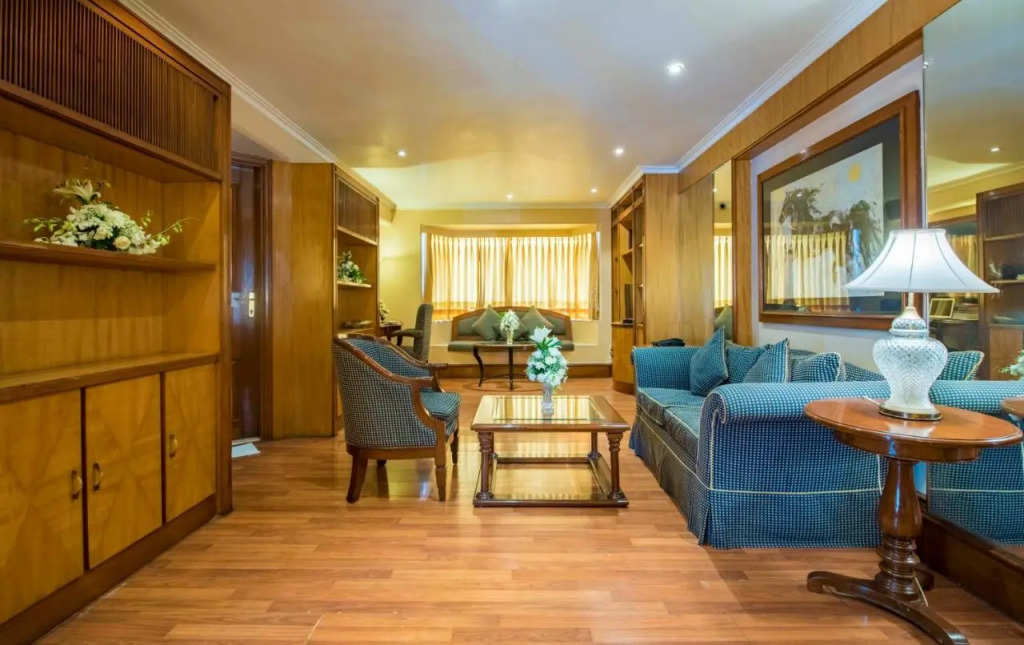 Hotel Parle International