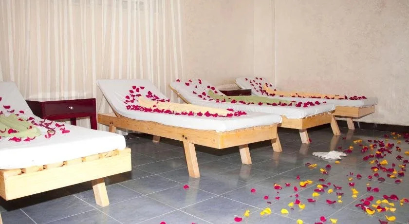 Manrashiwa Hotel