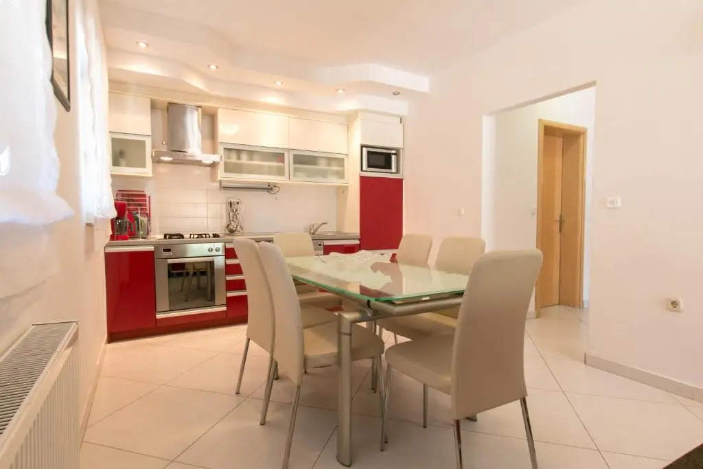 Holiday House Danka