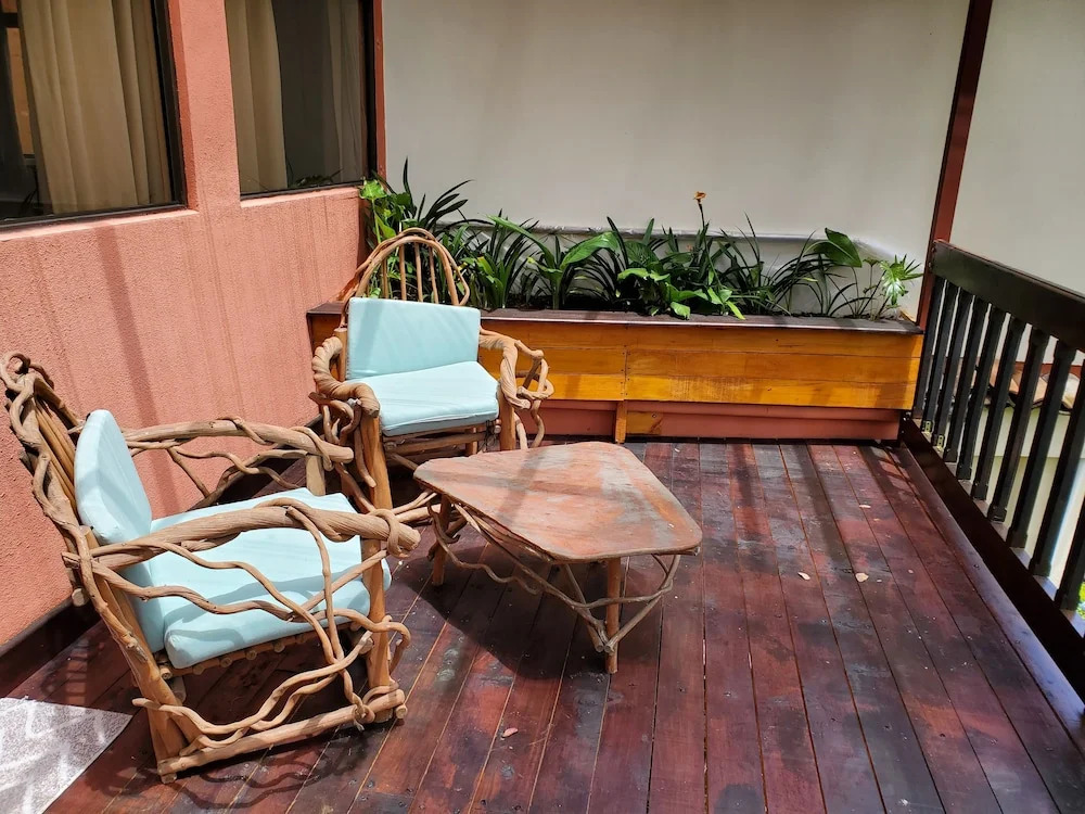 Finca Paraiso Mountain Retreat near San Jose Airport