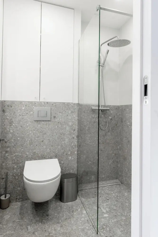 City Center Apartment 81 - ProperUNIT