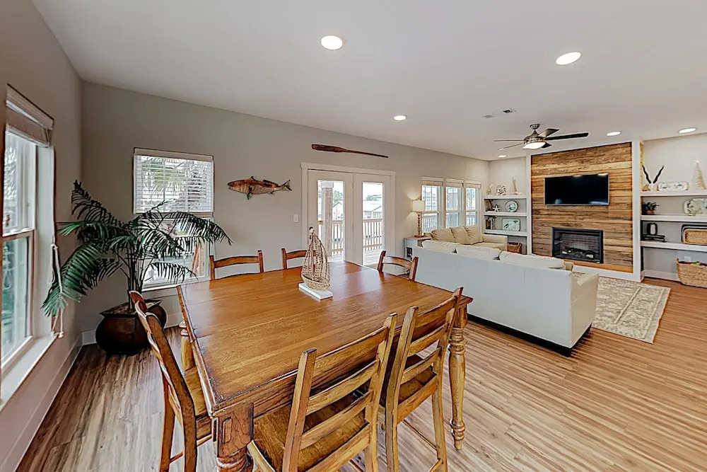 New Listing! Brand-new Canal-side W/ Deck 3 Bedroom Home