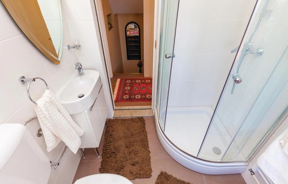 Nice Home in Kostrena With Wifi and 3 Bedrooms