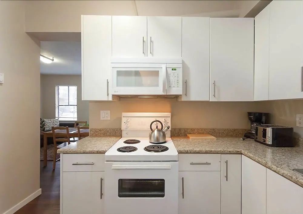 Cozy 2BR in Downtown Vancouver by Namastay