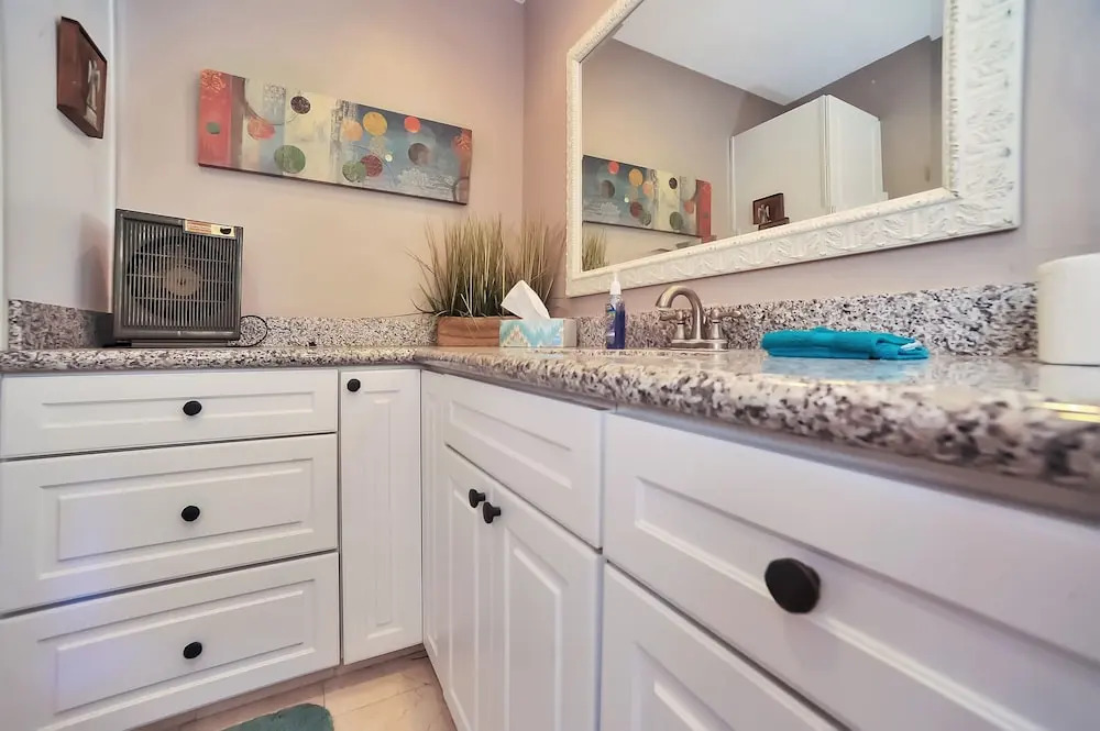 Apollo Beach W/ Pool, Room To Entertain, Pet Friendly! 6 Bedroom Home