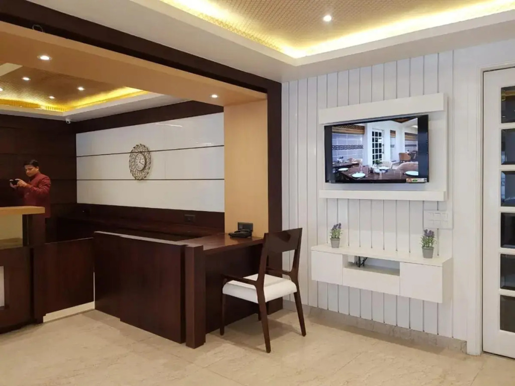 Hotel Clarks Residences, Nainital
