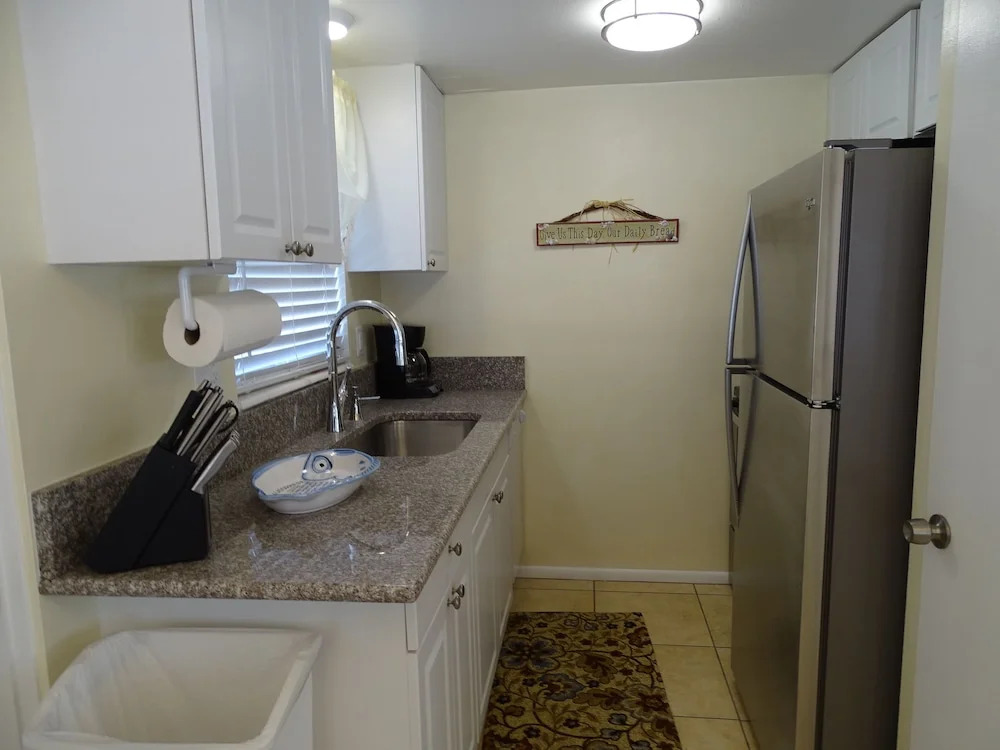 Aloha Kai - 50 2 Bedrooms 1.5 Bathroom Apts