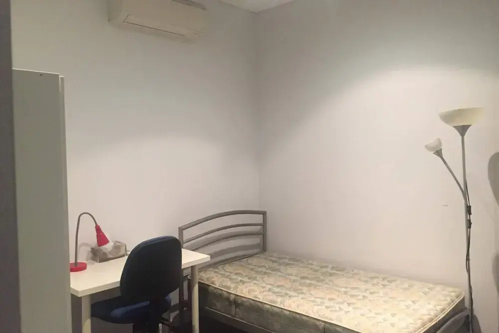 Sunny 3 Bedroom Apartment in Turrella