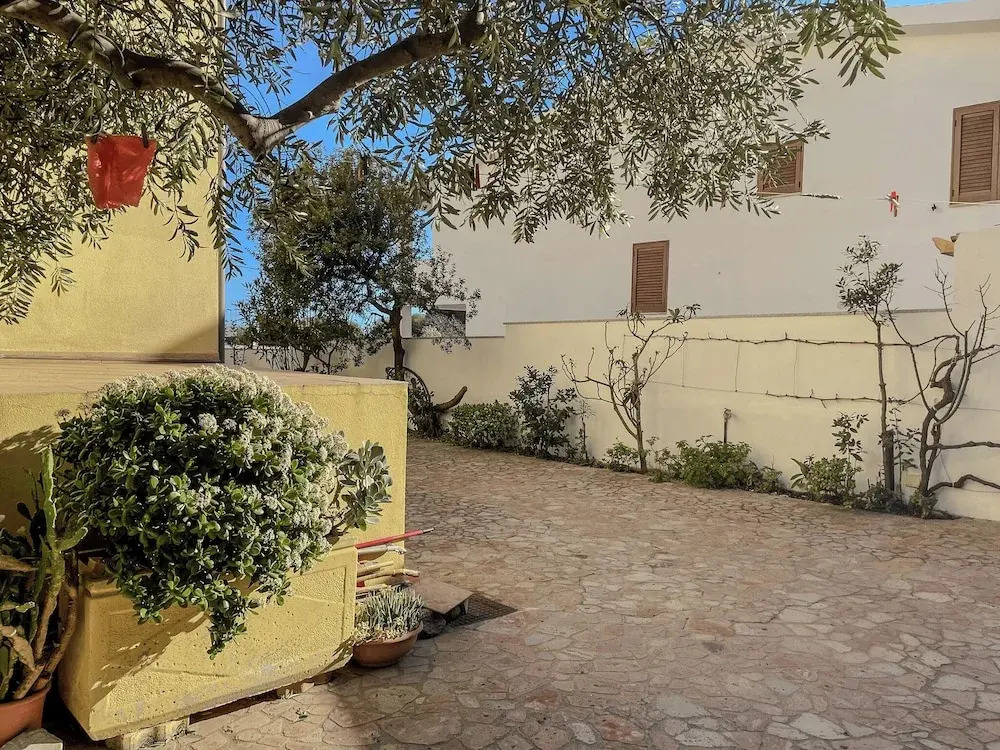 Porto Apartments - La Caletta