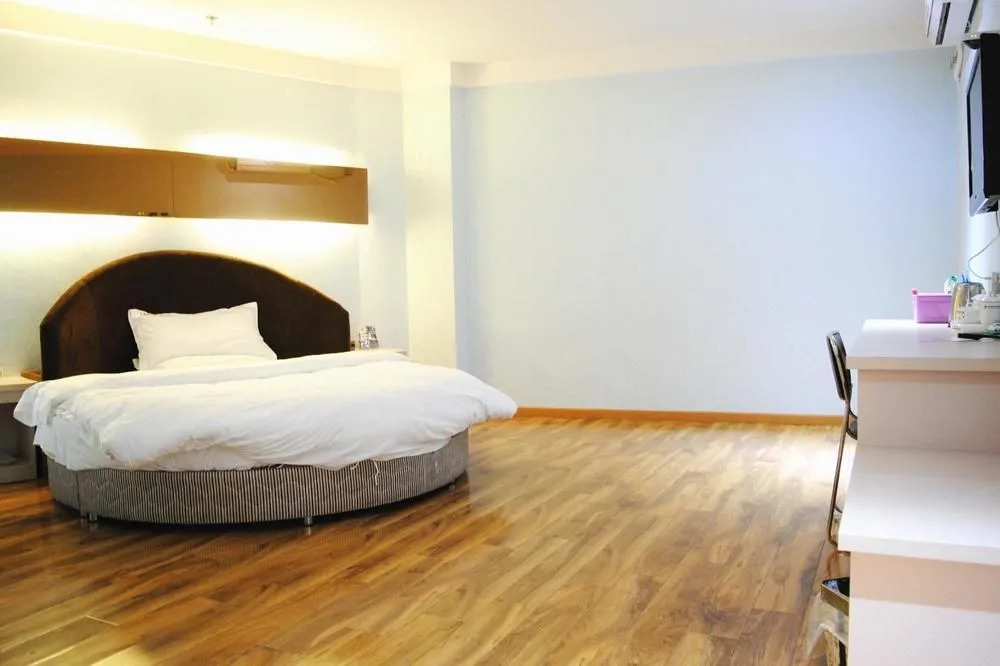 Chongqing Huahai Fashionable Hotel