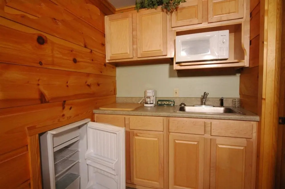 Dollys Dream 284 - Two Bedroom Cabin