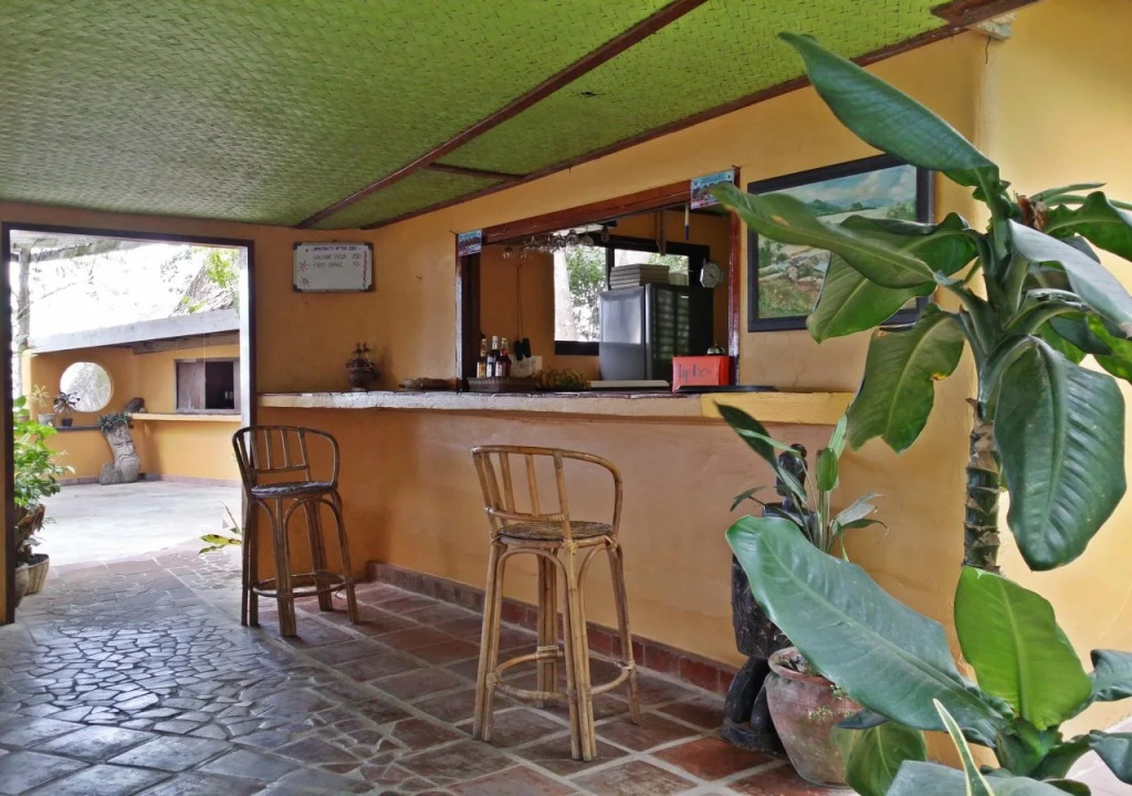 Casa Rosa Inn and Restaurant