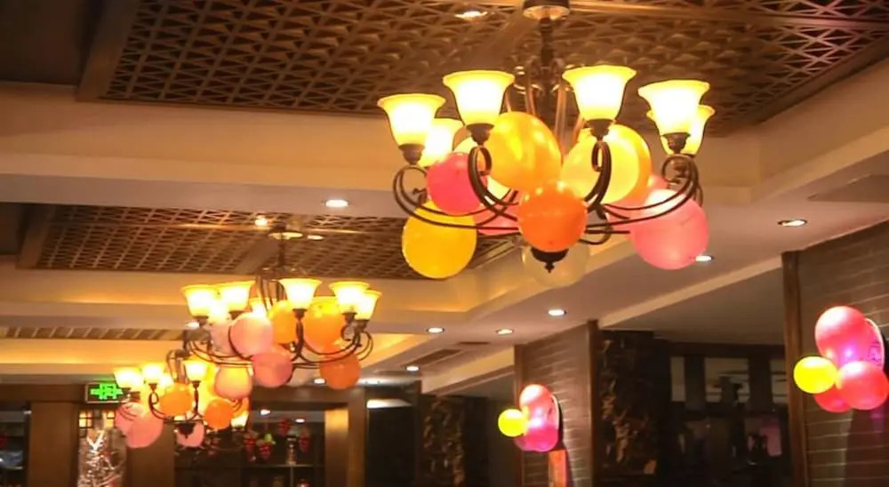 Zerun Hotel (Chengdu Southwest Jiaotong University Subway) Station)