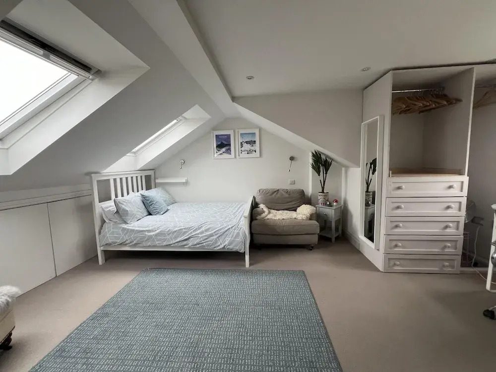 London Charm on Connaught Avenue