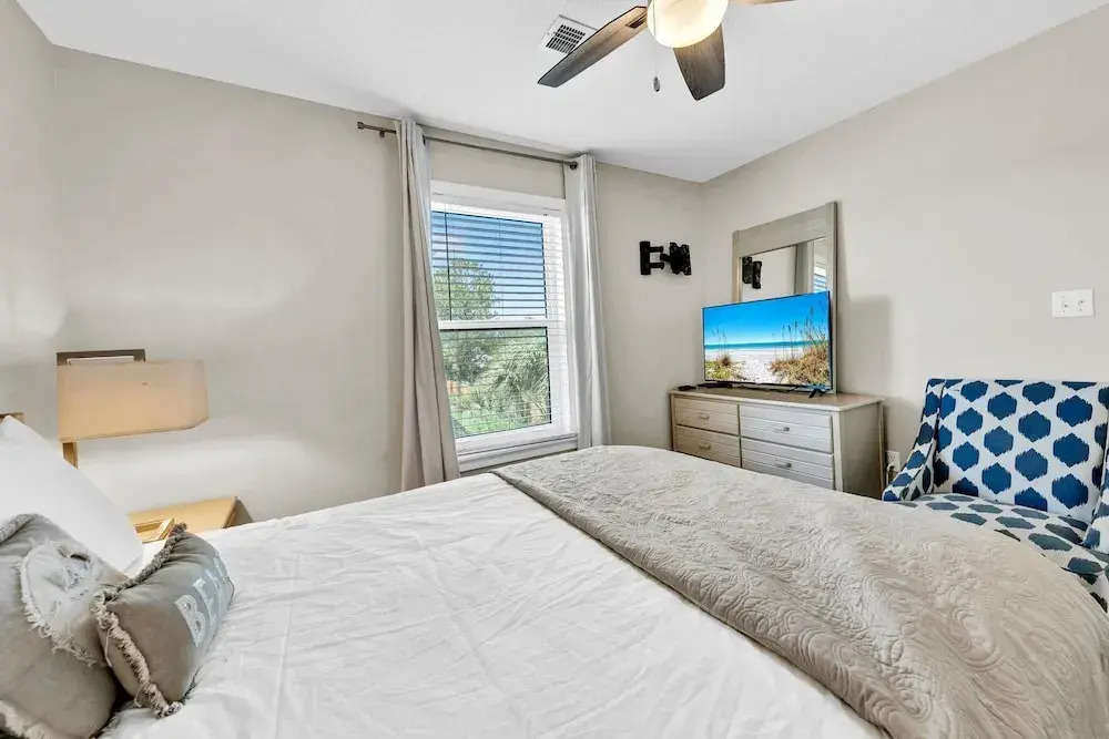 Beachside Villas 823