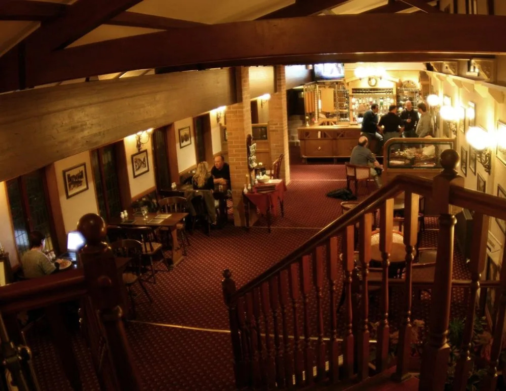 The Town & Country Lodge