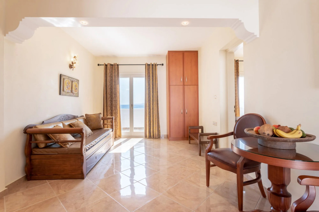 Ariadne Hotel