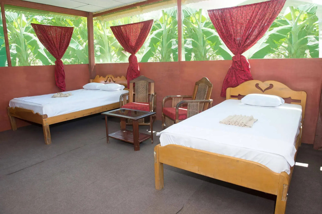 Maniti Expeditions Eco-Lodge