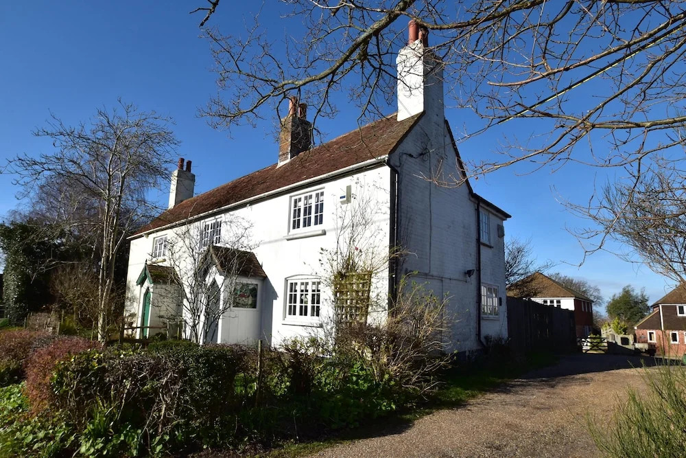 Rose Mullion Cottage