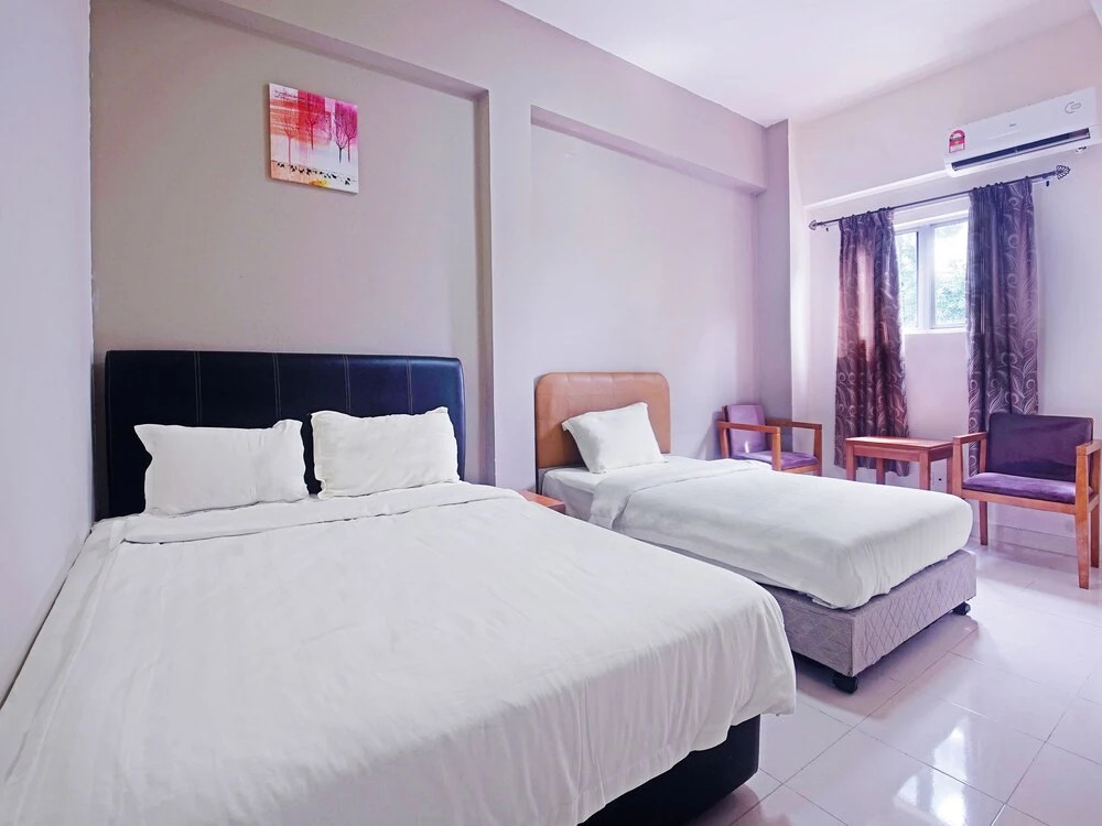 Hotel O Night Queen salak Tinggi