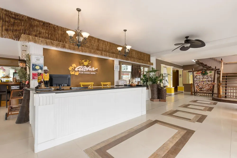 Club House Hotel