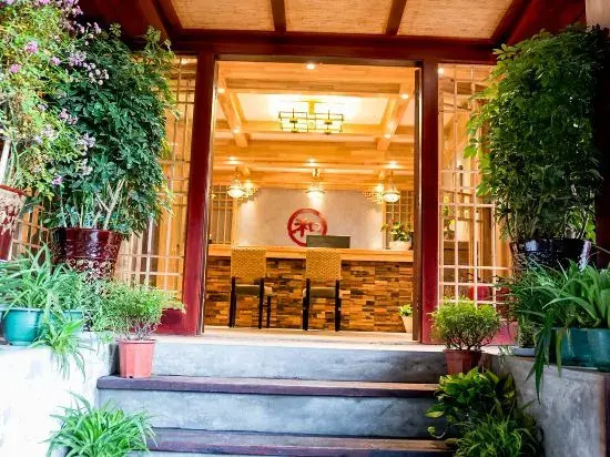 Qianheshun Hotel