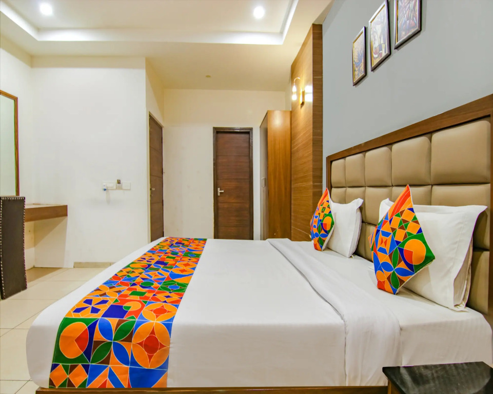 Fabhotel Citi Inn