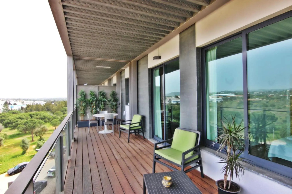RESIDENCE GOLF CLUB - Elegant one bedroom apart with AC, pool view, 5 min to the golf