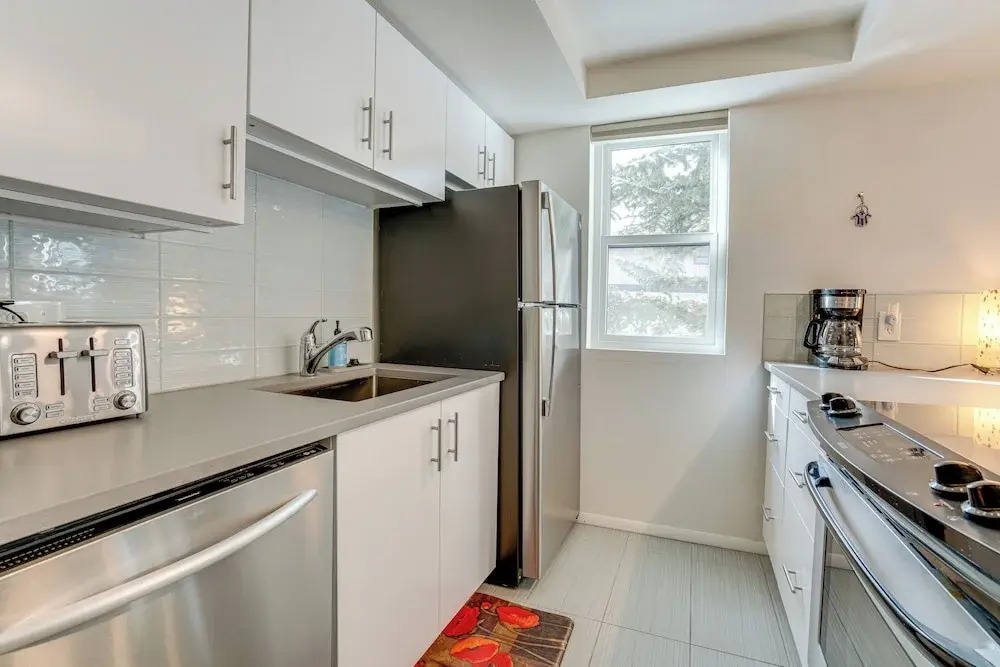 Newly Renovated Frisco End Unit w/ Gorgeous Views!