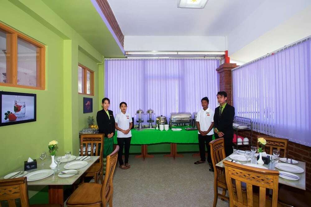 Hotel Rich