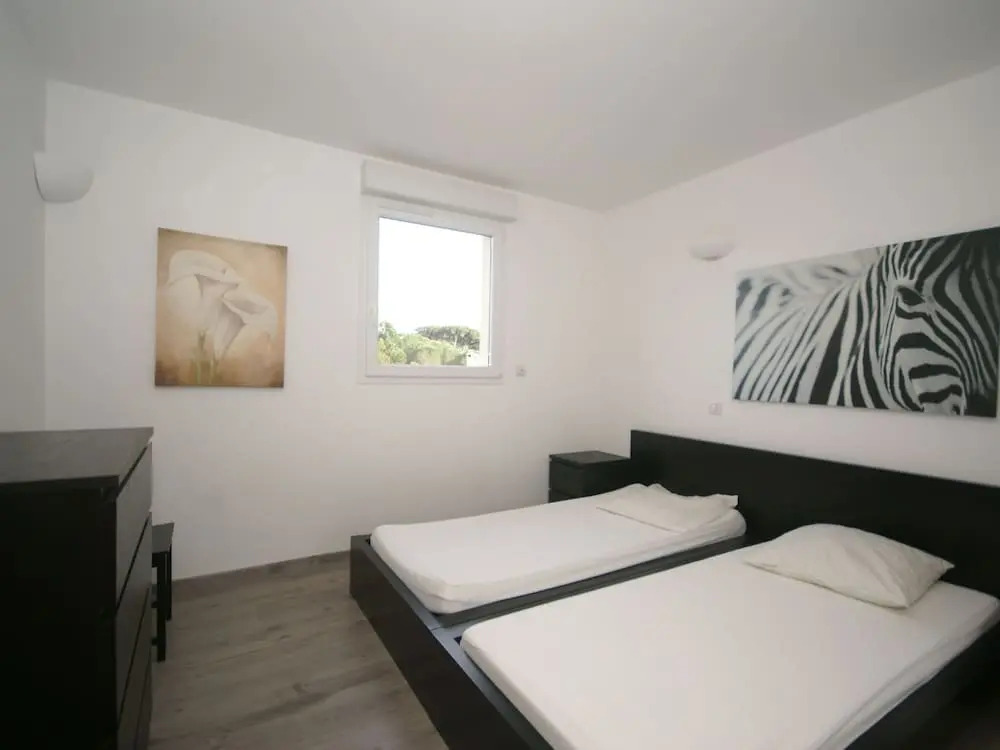 Soothing Holiday Home in Sainte-maxime With Swimming Pool
