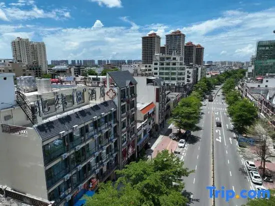 Latitude 18° Smart Hotel (Yingzhou Clear Water Bay)