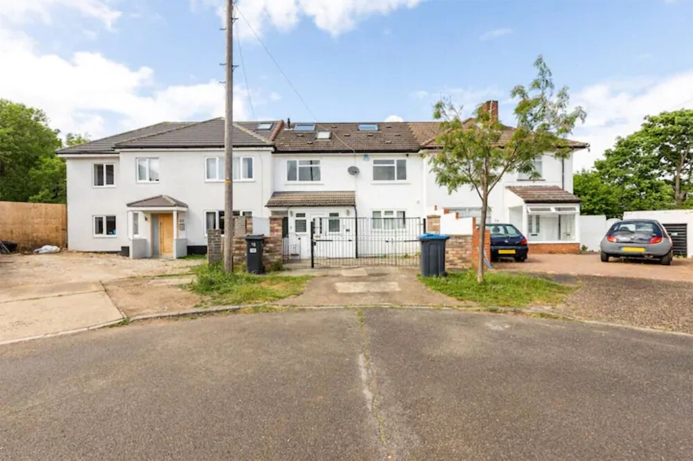 Cosy 3 Bedroom House in Kingston