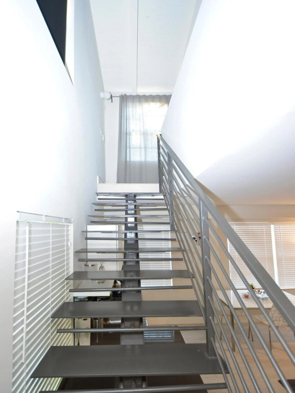 710 South Beach Apartment